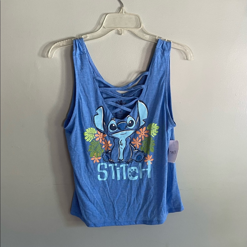 HP 🎉NWT Stitch tank top